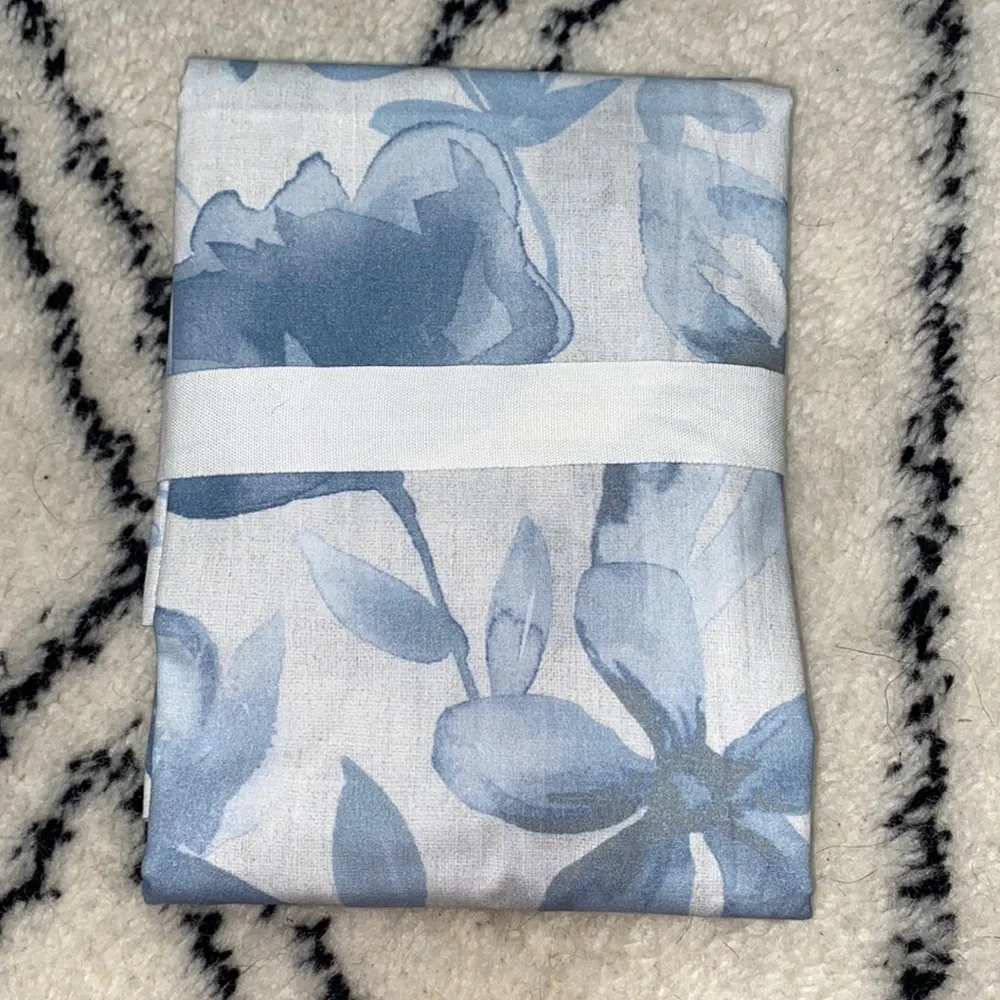 Pottery Barn Florence Floral Organic Percale Euro Sham NWT